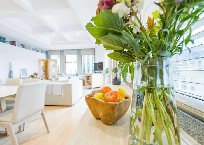 #1003 Cartwright - Stylish & Central